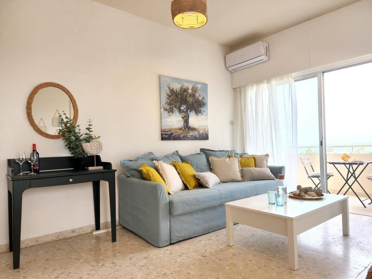 Capri Sea View One Bedroom Larnaca Exterior foto